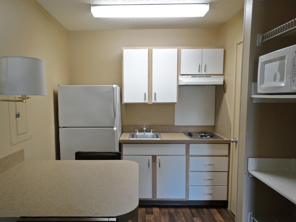 Extended Stay America Suites - Los Angeles - Lax Airport - Эль-Сегундо Экстерьер фото